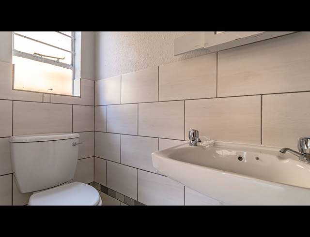 3 BEDROOM CLUSTER FOR SALE IN PIERRE VAN RYNEVELD